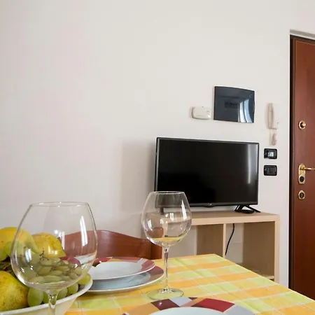 In Mit Privatem Parkplatz By Interhome דירה