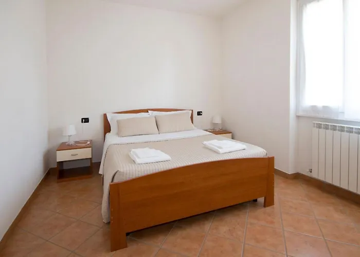 In Mit Privatem Parkplatz By Interhome Διαμέρισμα *